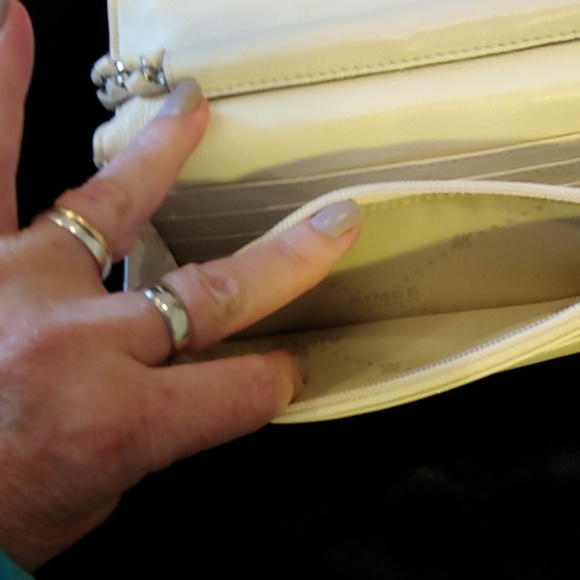 Aimee Kestenberg White Star Cross Body - Picture 4 of 5